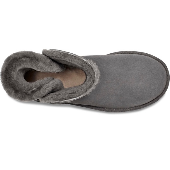 *NWT* UGG Karel Boots - Picture 4 of 5